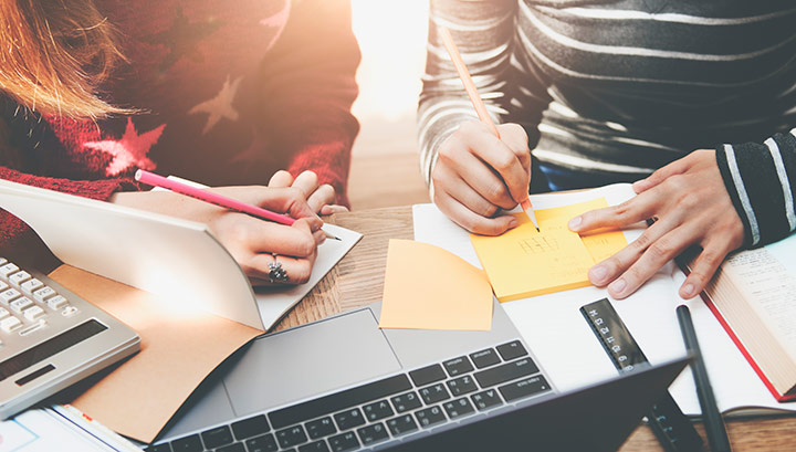 Top 10 Trường đ&agrave;o tạo ng&agrave;nh thương mại điện tử cần biết