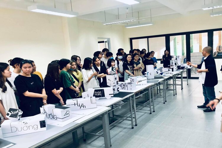 Buổi học thực hành của sinh viên Đại học Kiến trúc