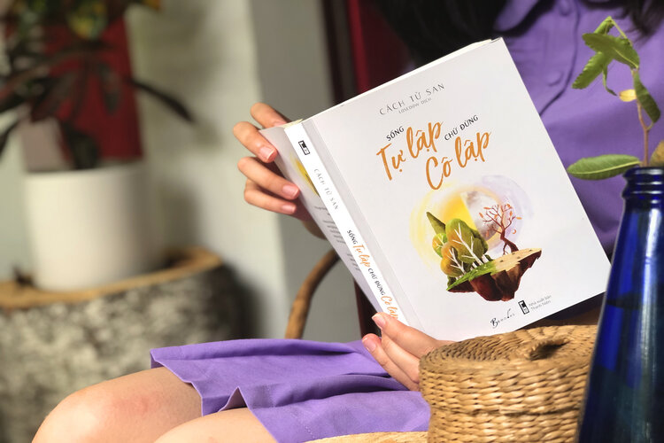 “Sống tự lập chứ đừng cô lập”- Cuốn sách bạn nên đọc nhất