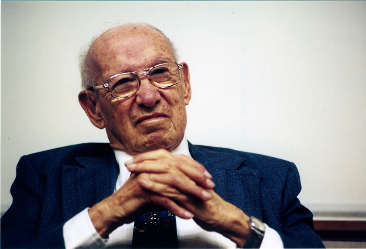 Những triết lý chính của cha đẻ quản trị học - Peter Drucker