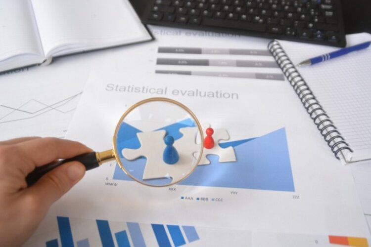 Phân biệt nghiên cứu định tính và định lượng trong Marketing Research