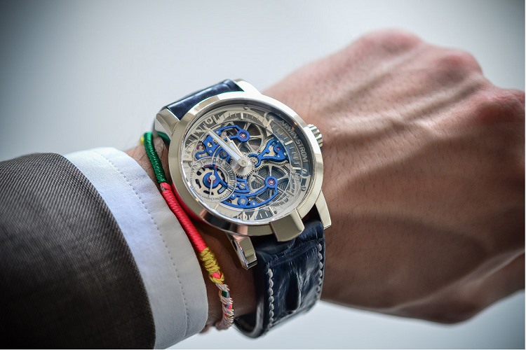 Đồng hồ cơ là gì? Tại sao đồng hồ cơ luôn đắt tiền?