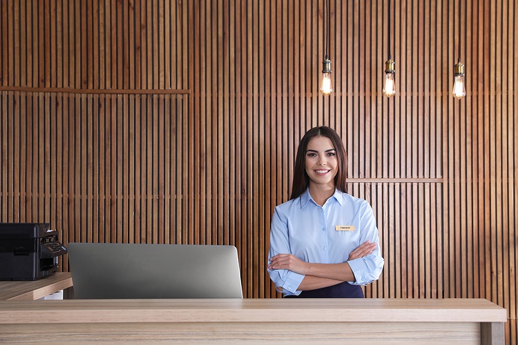 Receptionist là gì? Yêu cầu công việc nhân viên lễ tân nhà hàng, khách sạn