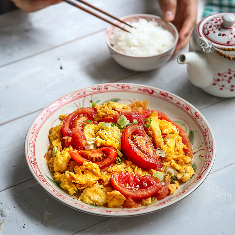 Biến tấu với 3 món trứng sốt cà chua lạ miệng mà bắt cơm vô cùng