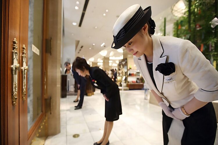 Omotenashi là gì? Những thông tin cần biết về văn hóa Omotenashi