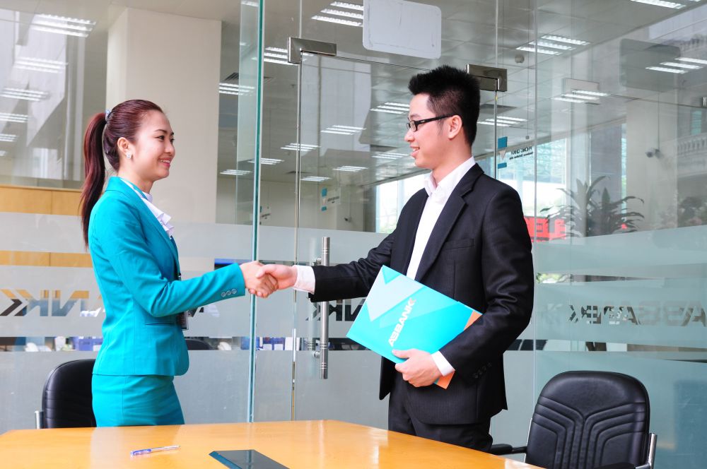 Kinh nghiệm phỏng vấn vị trí giao dịch viên ngân hàng và cách trả lời câu hỏi