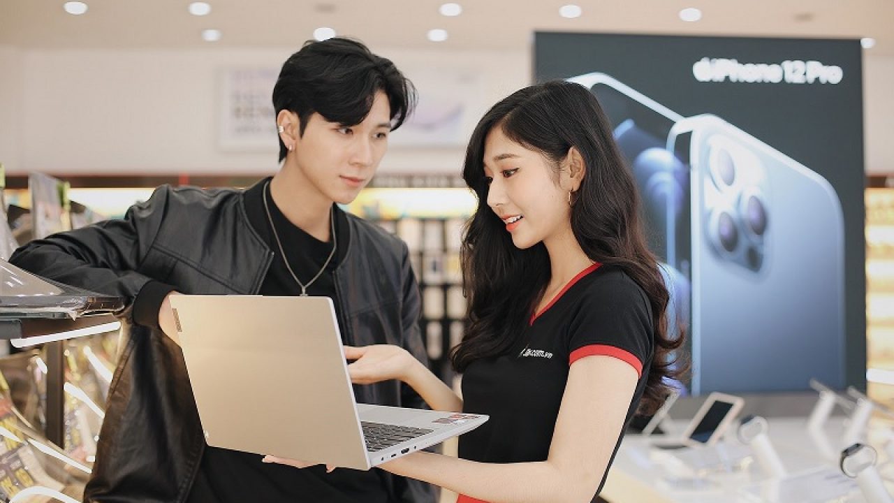 Có nên làm công việc nhân viên FPT Shop không? Lương nhân viên FPT có cao không?