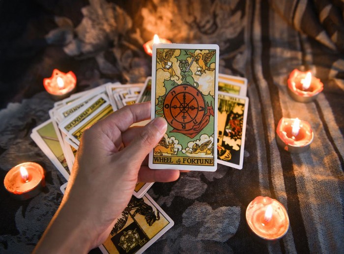 Hướng dẫn cách bói tình yêu Tarot chính xác nhất hiện nay