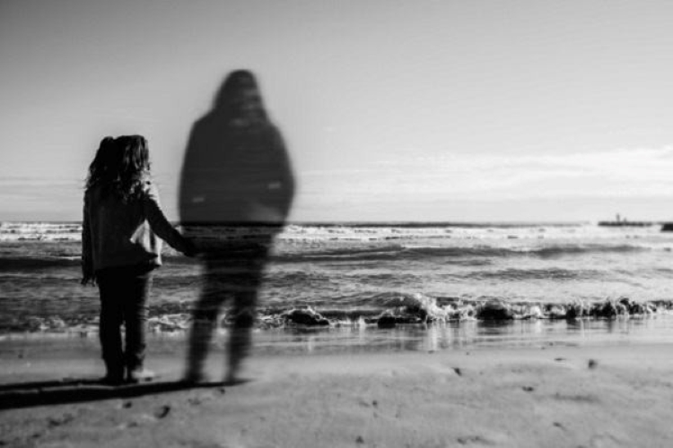 Những bí ẩn đằng sau giấc mơ thấy mẹ đã mất về? Nằm mơ thấy mẹ đánh con gì?