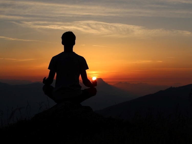 Healing là gì? Ý nghĩa và cách thực hành chữa lành (Healing) đúng cách