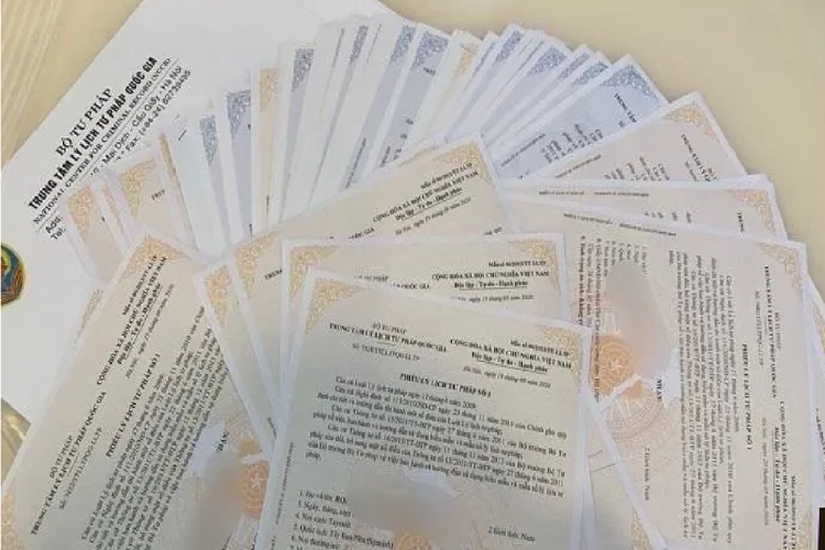 xin giấy xác nhận hạnh kiểm